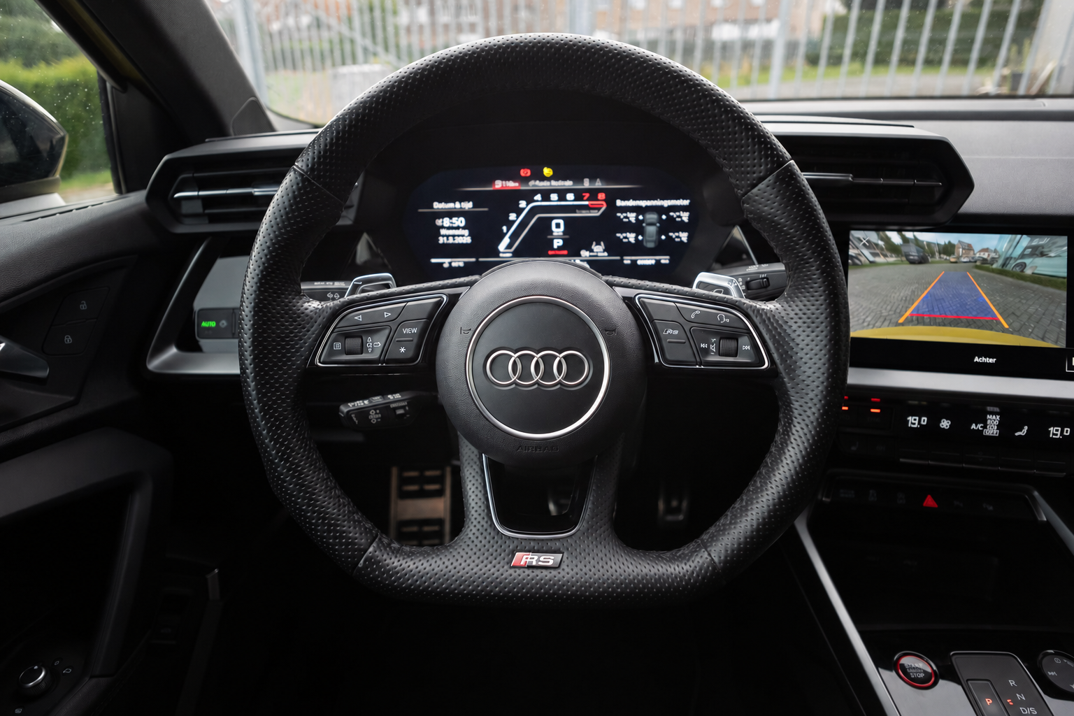 Audi RS3 8Y cockpit en stuur