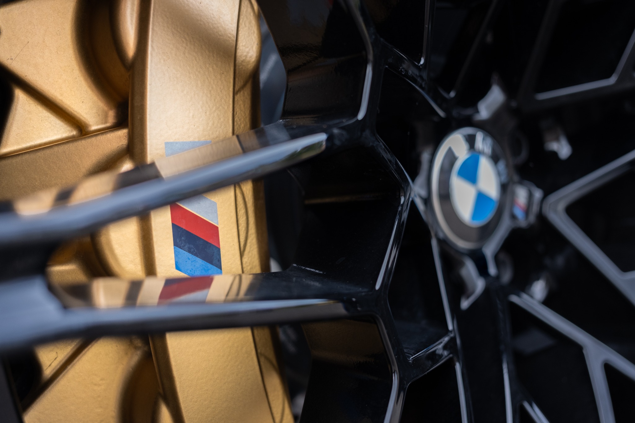 BMW M4 detail van velg en remklauw
